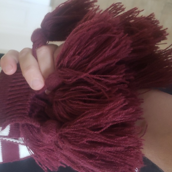 Charming Charlie red stripes scarf tassel hems - Picture 4 of 4